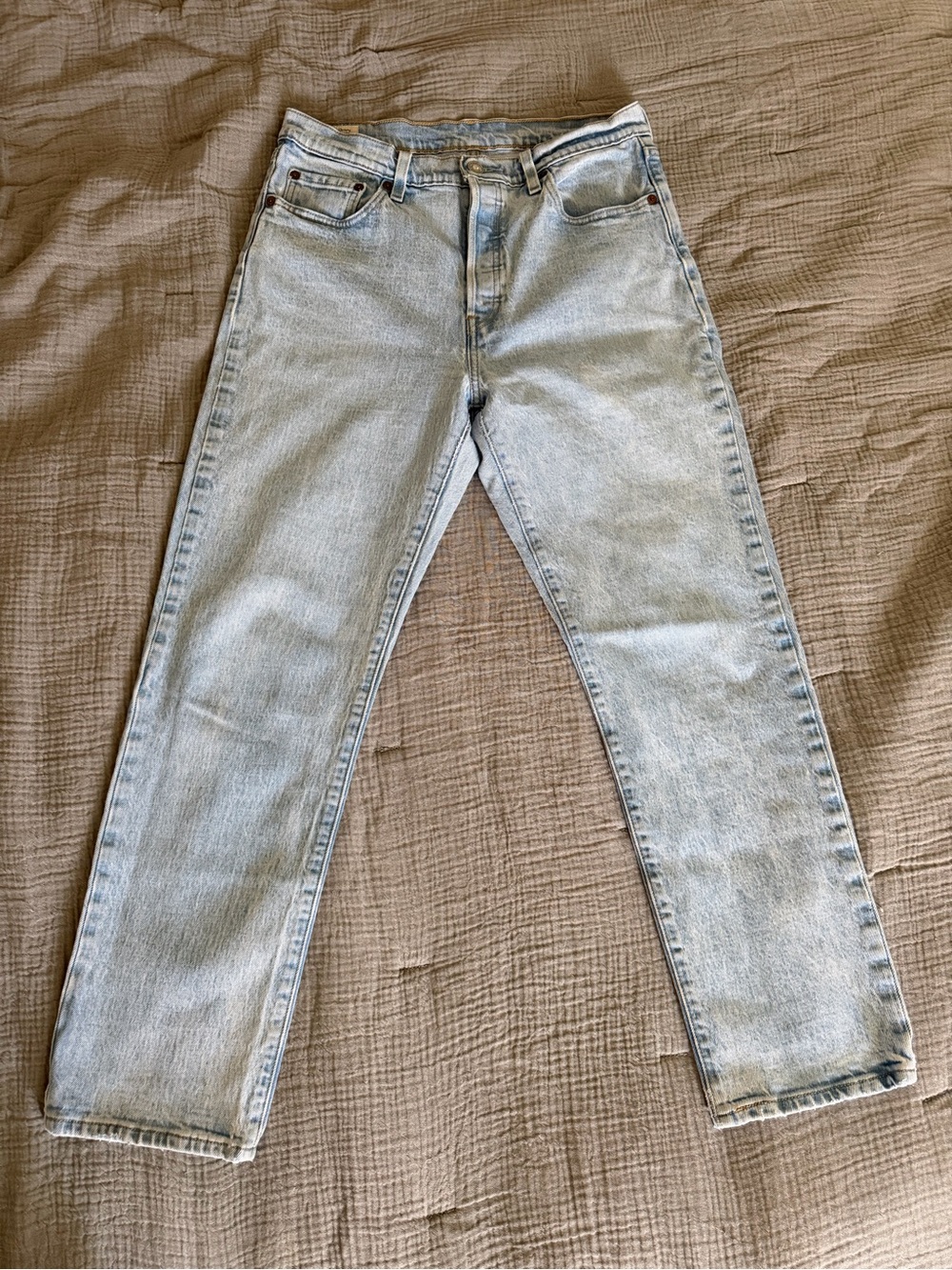 Levi’s 501 Premium Original Fit Straight Leg Light Wash Jeans W29 L28